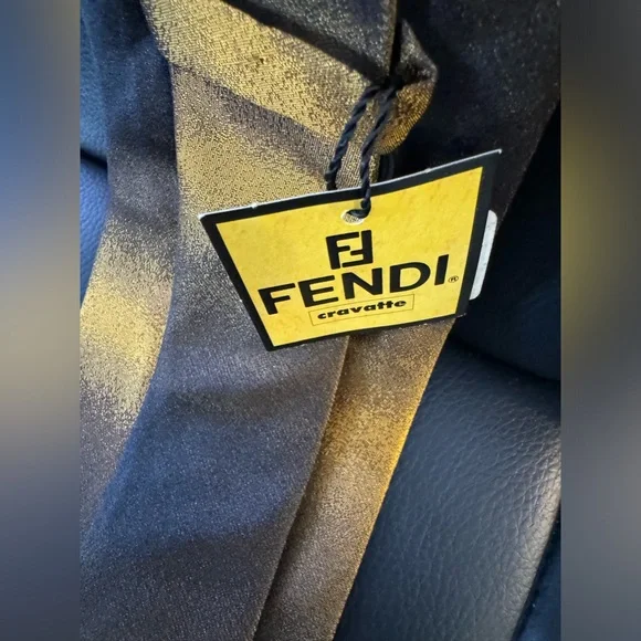 FENDI NWT NECKTIE - Picture 5 of 5